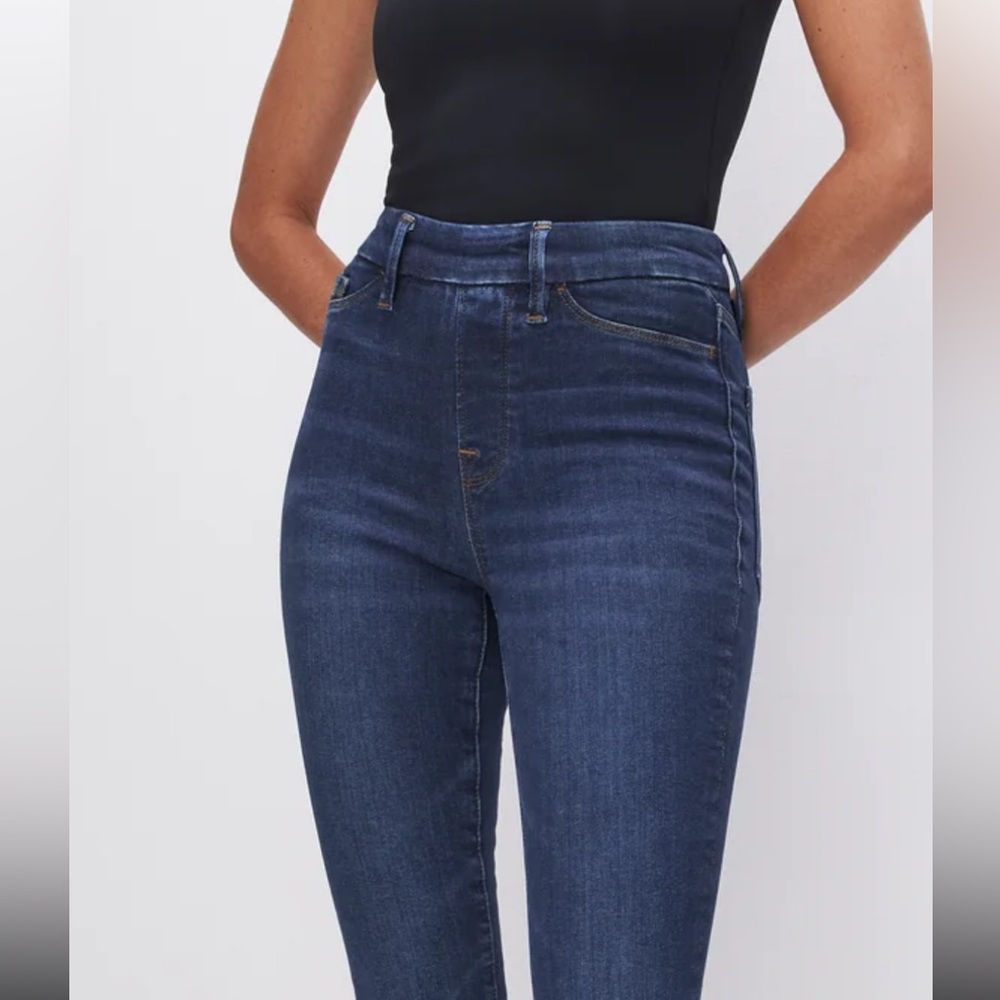 Good American Pull on Jeans